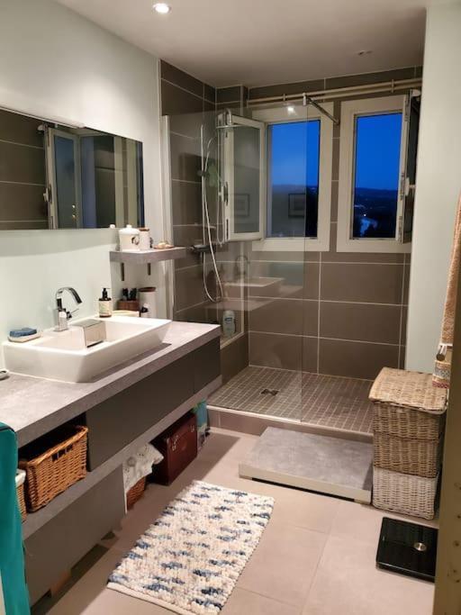 Lou Beach Home 75 M2 A 300 M De La Plage Avec Vue Mer La Ciotat Eksteriør bilde